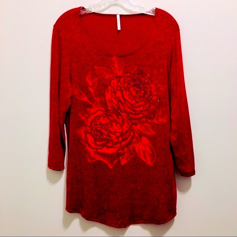 Passports Women’s Long Sleeves Red Roses Floral Blouse